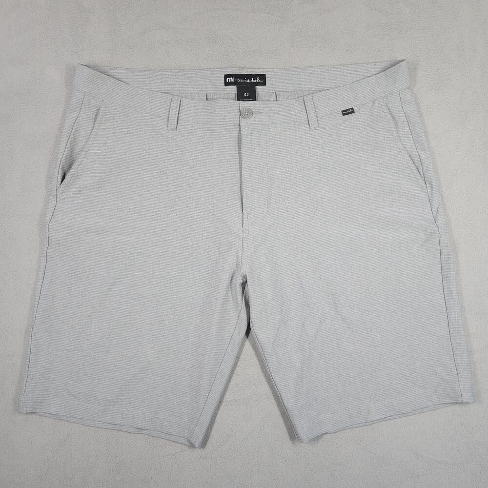 Travis Mathew Shorts Men's 42 Gray Flat Front Golf Performance Casual Preppy